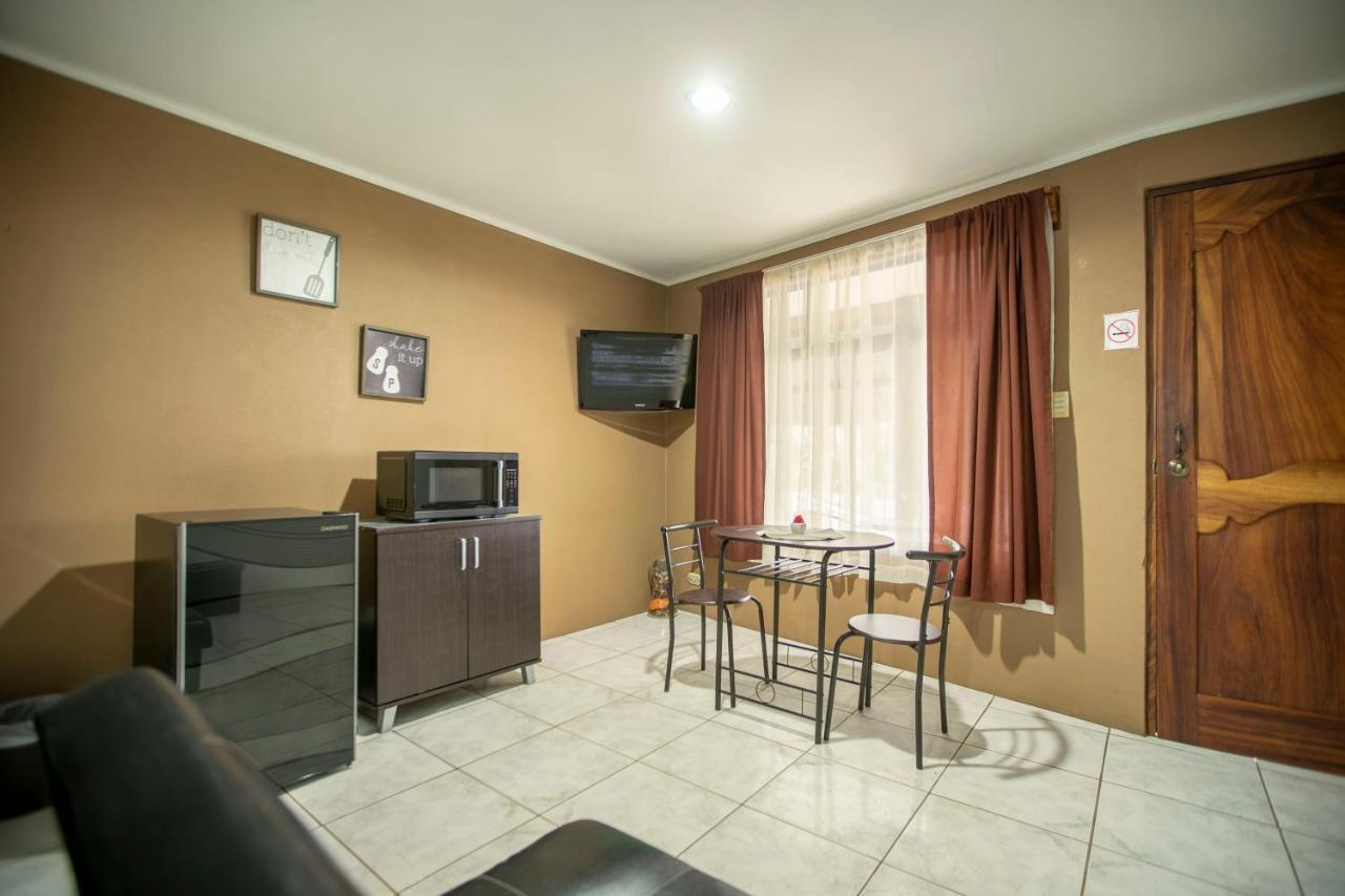 Coati Arenal Lodge La Fortuna Екстериор снимка