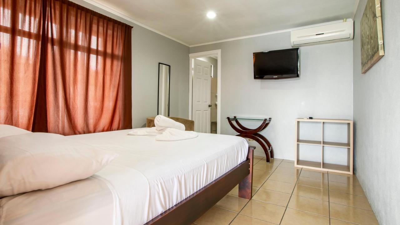 Coati Arenal Lodge La Fortuna Екстериор снимка