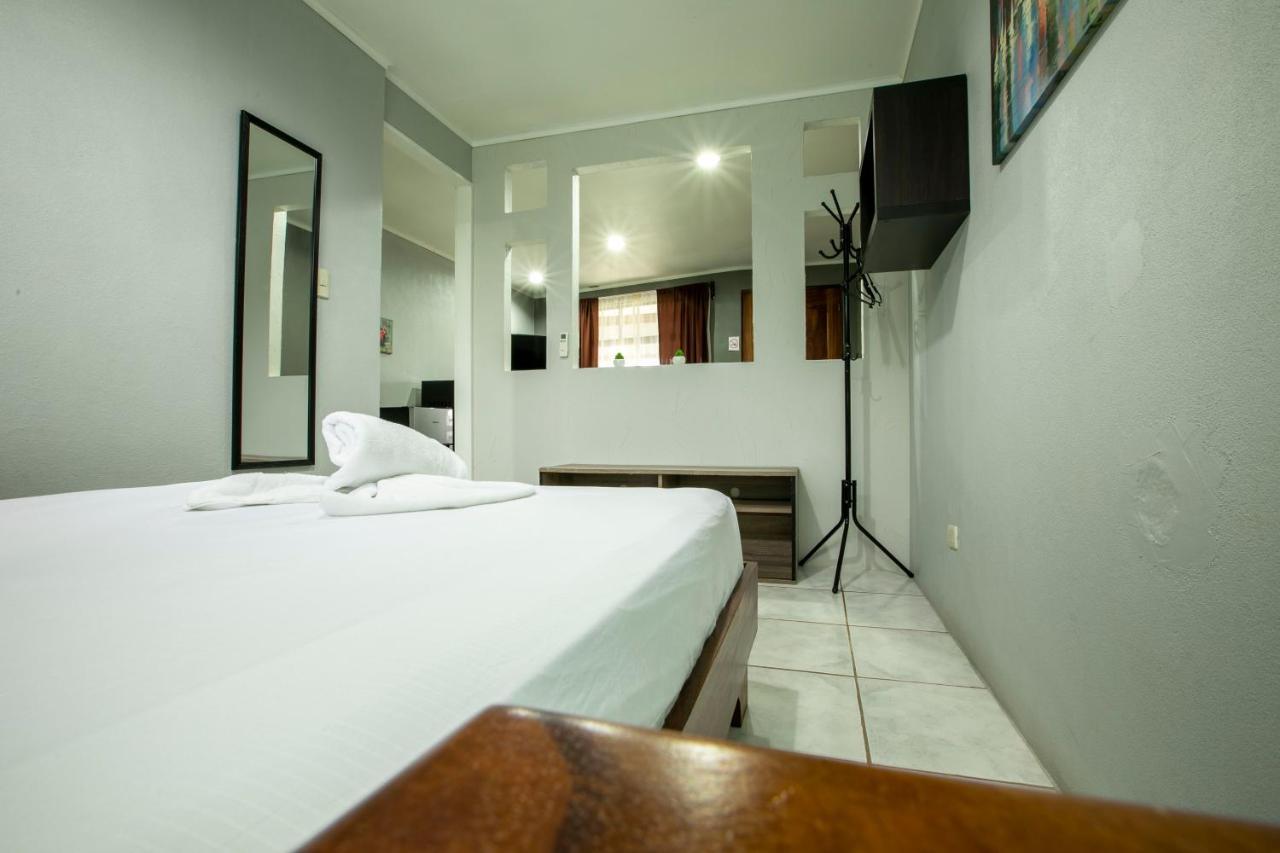 Coati Arenal Lodge La Fortuna Екстериор снимка