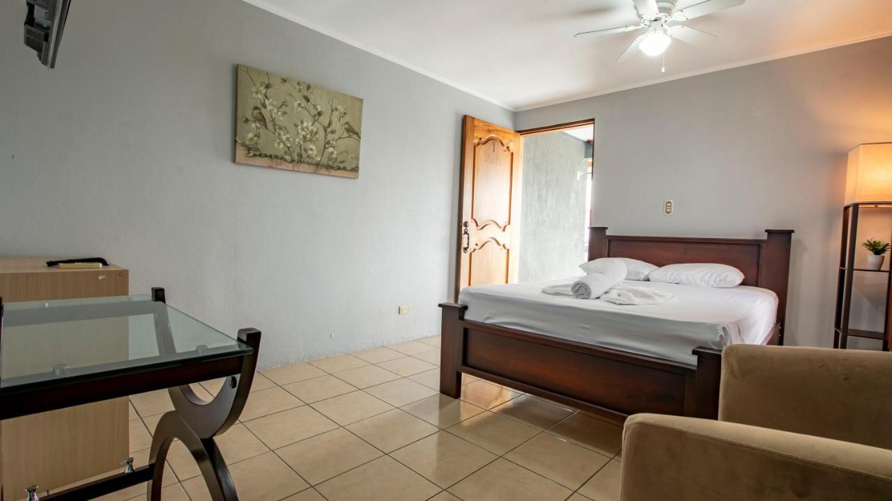 Coati Arenal Lodge La Fortuna Екстериор снимка
