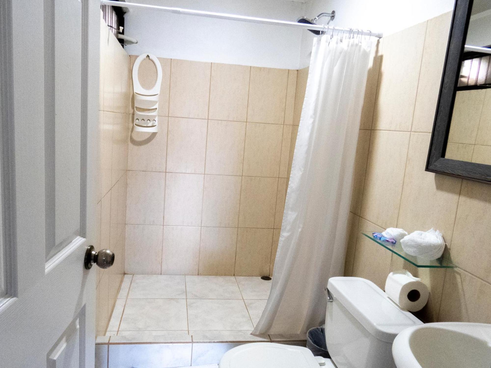 Coati Arenal Lodge La Fortuna Екстериор снимка
